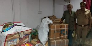 जौनपुर में 5 कुंतल अवैध पटाखे बरामद एक गिरफ्तार